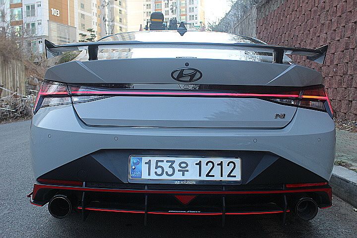 Hyundai Avante 2.0 N — спортивный седан напрямую из Южной Кореи!