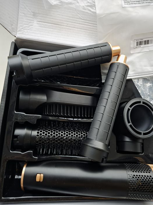 Uscător de păr 5 in 1, nou, ondulare, indreptare