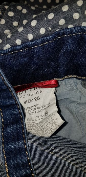 Salopeta blugi Lady First marikea 38 ,pret20lei fix, nu trimit in tara