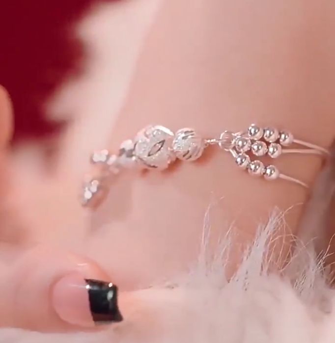 Сребърни   гривни