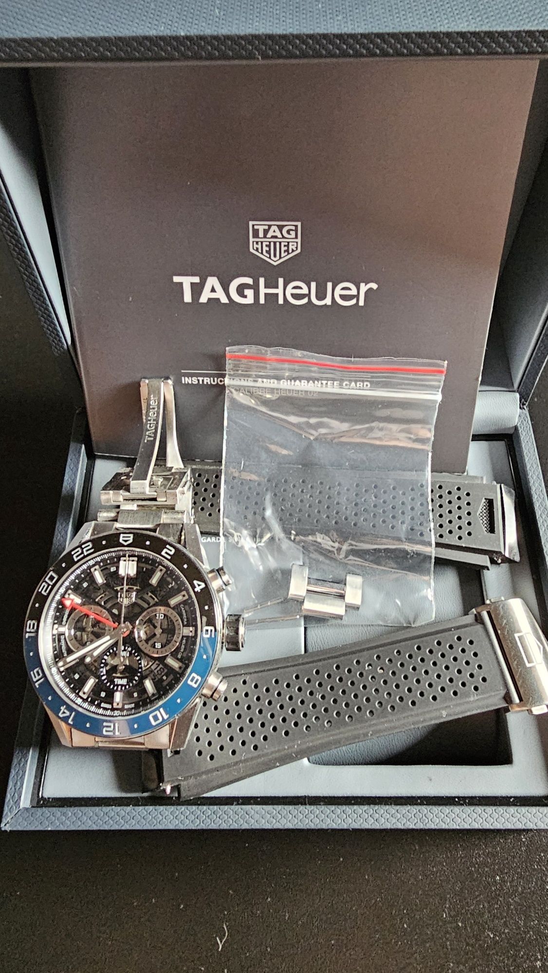 Продавам швейцарски часовник TAG Heuer Carrera Calibre Heuer 02!