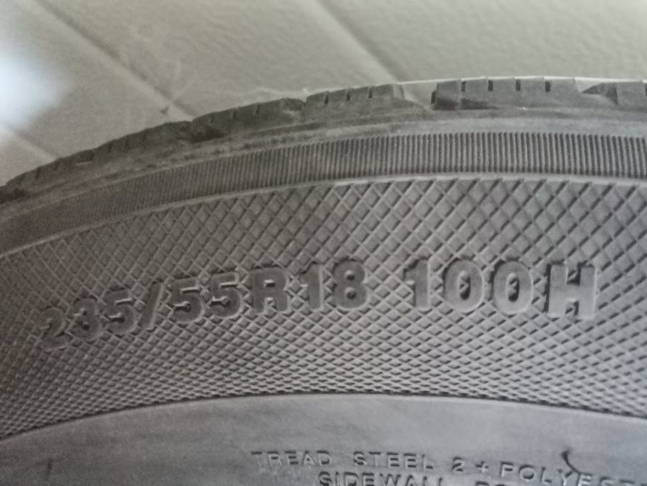Зимни гуми 235/55R18 100H