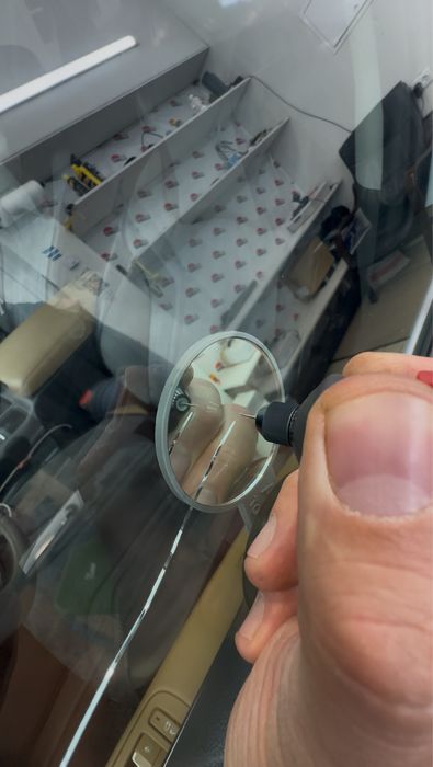 Ремонт стекол сколов трещин