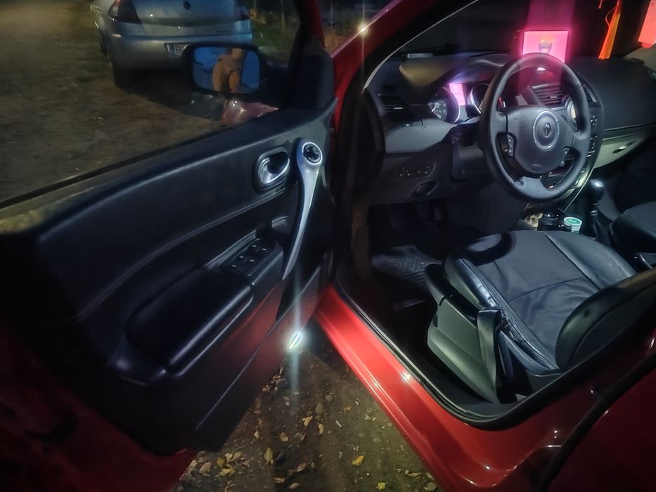 Dezmembrez Megane 2 1.5 dci 106 cp