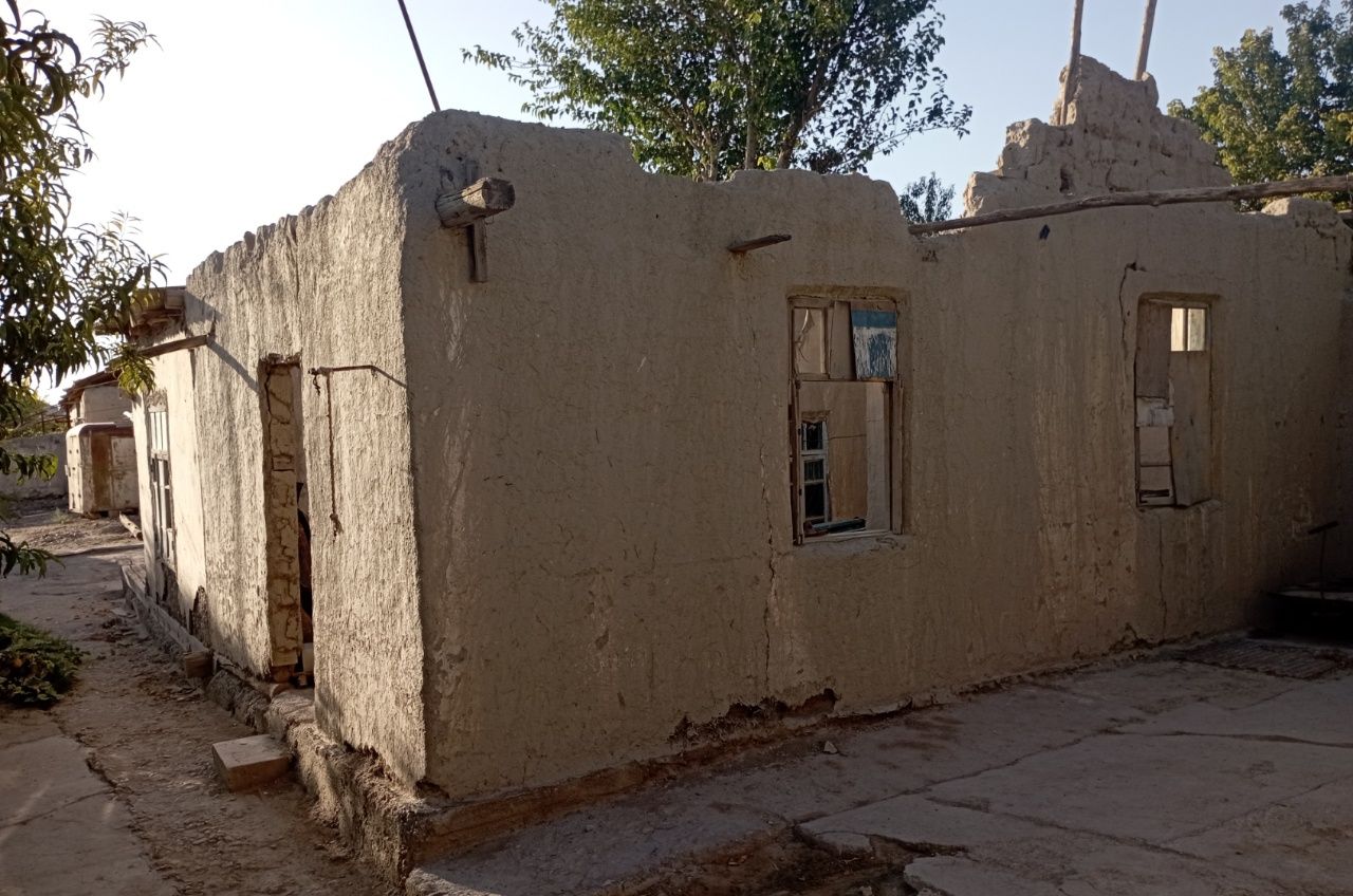 Navoiy viloyati, Karmana tumani, Yangiobod MFYda 12 sotixli  uy