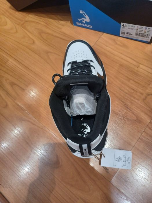 Чисто нови кецове SHAQ