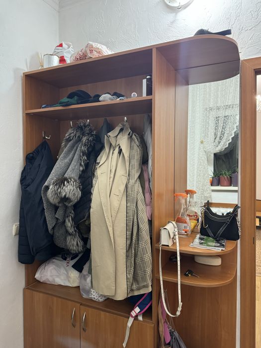 Продам мебель для прихожей комнаты, в хорошем качестве