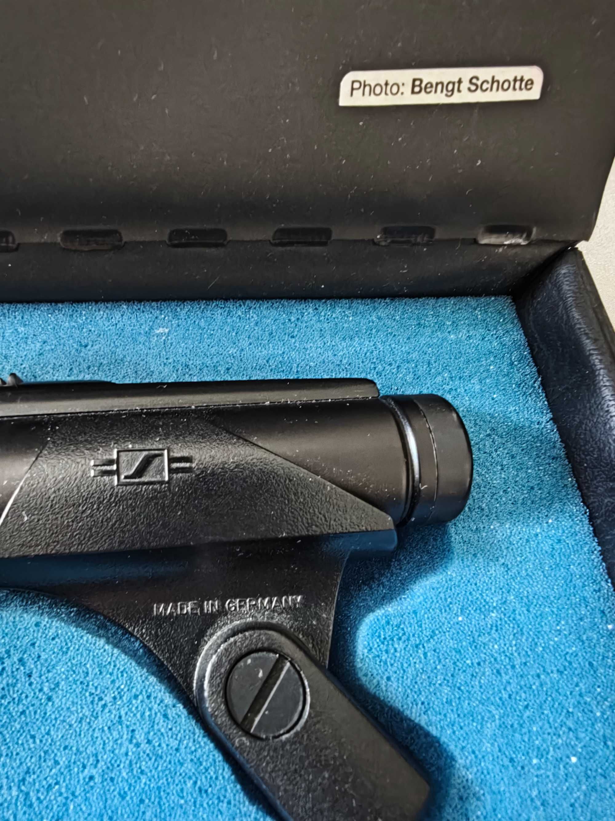 2 микрофона Sennheiser 431 profipower и микрофон the t.bone SC-450