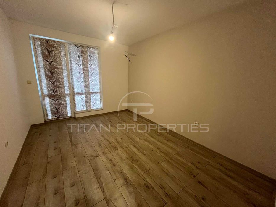 Продава се Двустаен апартамент в Пловдив, Христо Смирненски - 72 кв.м за 1757 €/кв.м - Снимка #1