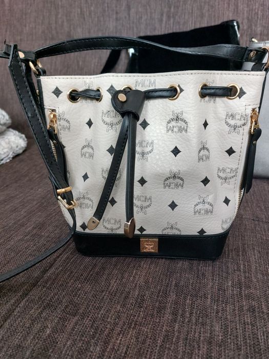 Genți dama diferite modele