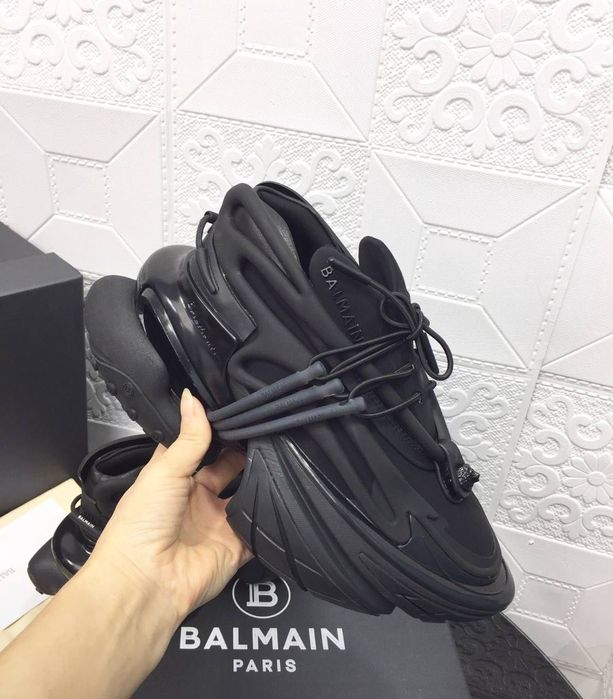 Balmain Sneakers 38