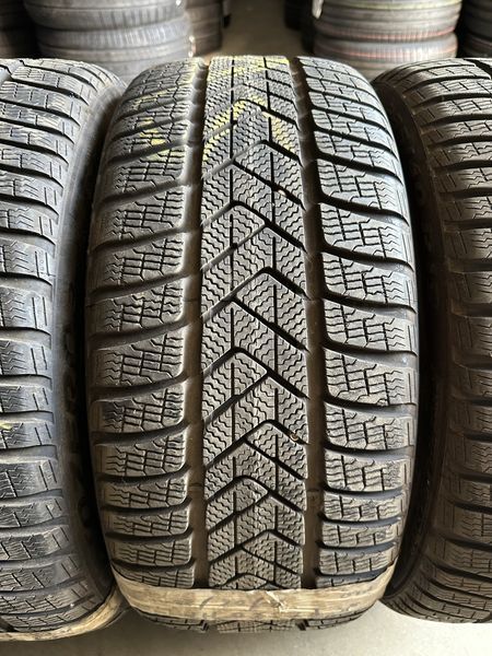 235/40/19 PIRELLI 4бр