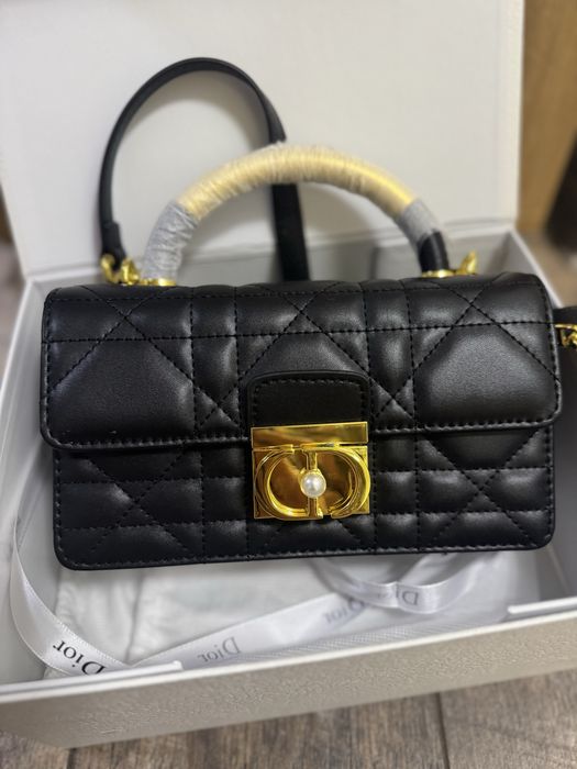 Дамска чанта нова