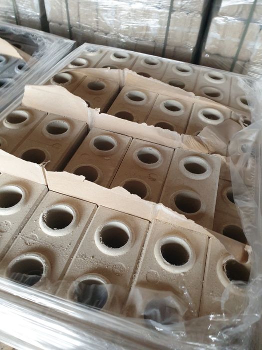 Vand caramida tip lego