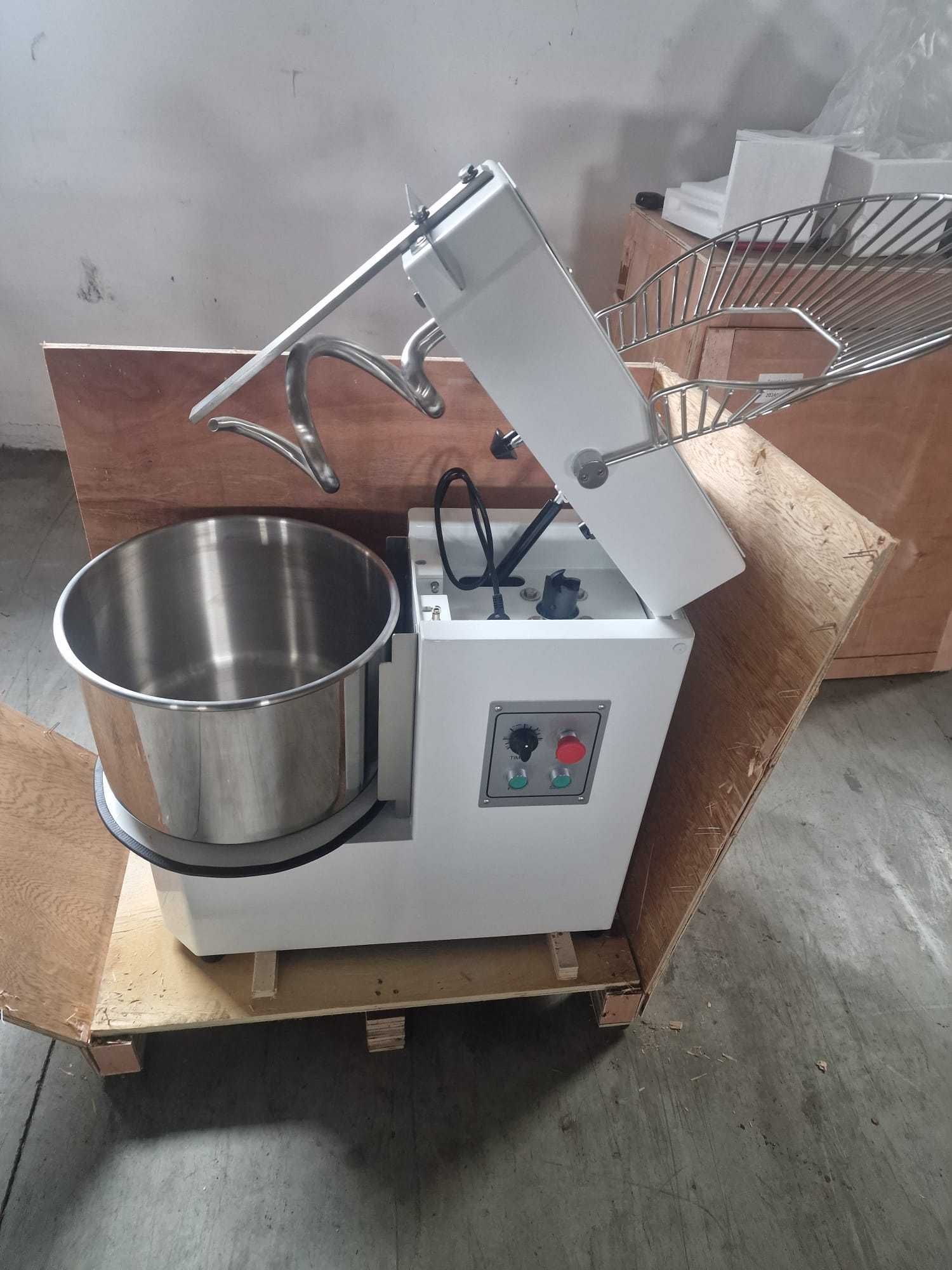 Malaxor  aluat, masina de framantat aluat 20 L,Mixer aluat