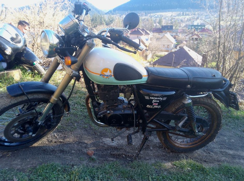 Vând scuter în stare foarte bună,adus recent din Germania cu acte .