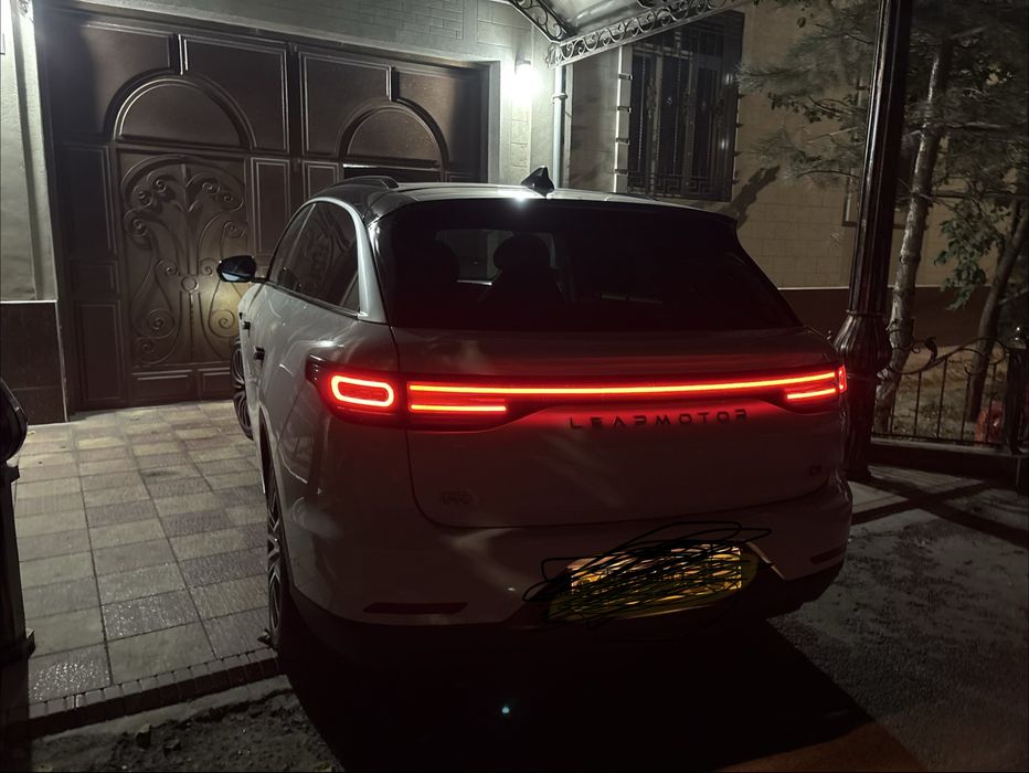 Продается leapmotor c11 performance red line