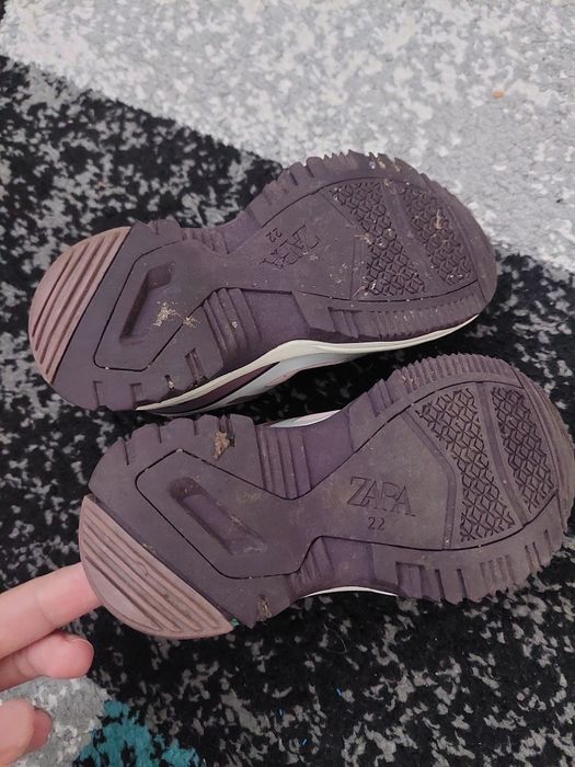 Adidadi Zara pentru fete