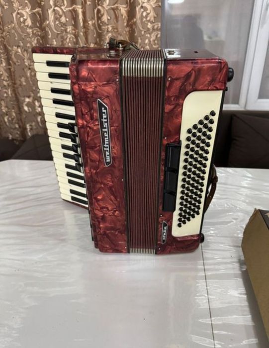 Аккордеон вельтмейстер стелло сатылады