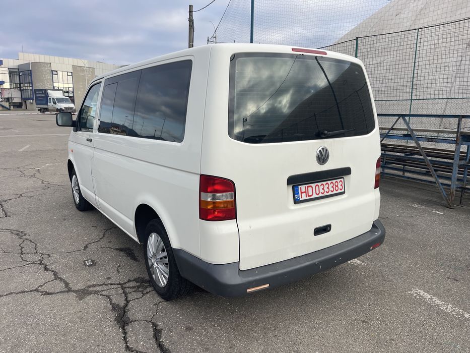 Vw Transporter T5 2,5 tdi 8+1