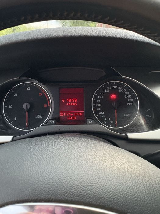 Vând Audi A4 B8-2011
