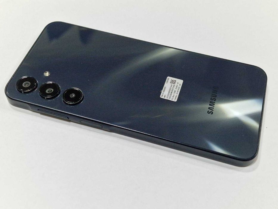 Samsung Galaxy A16 5G 128GB 4GB RAM Dual / пукнат дисплей