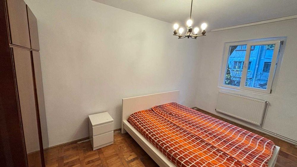 Apartament 2 camere - Mobilat complet, balcon închis, zonă liniștită!