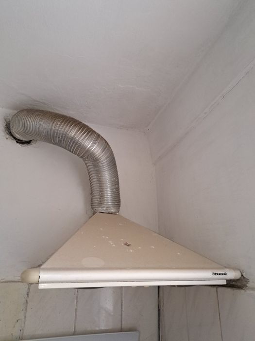 Срочно продам вытяжку для кухни