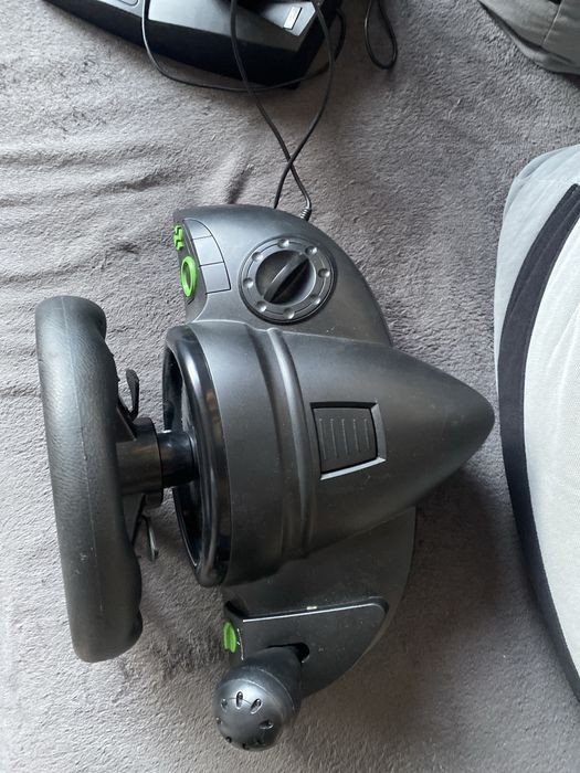 Волан и педали за каране