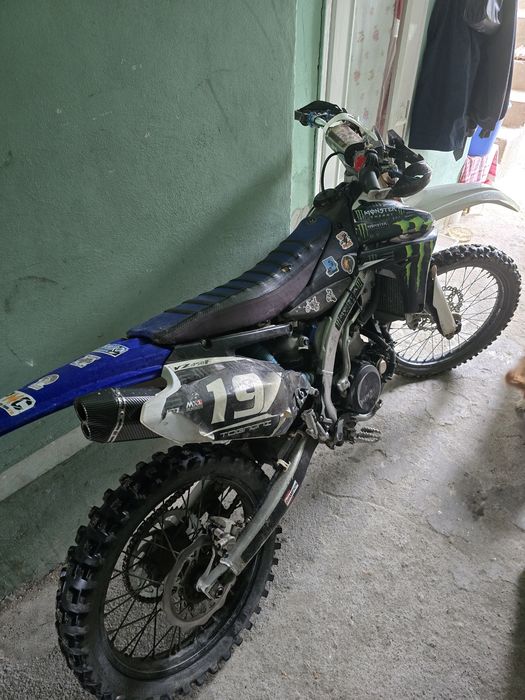 Vând Yamaha 450 2013