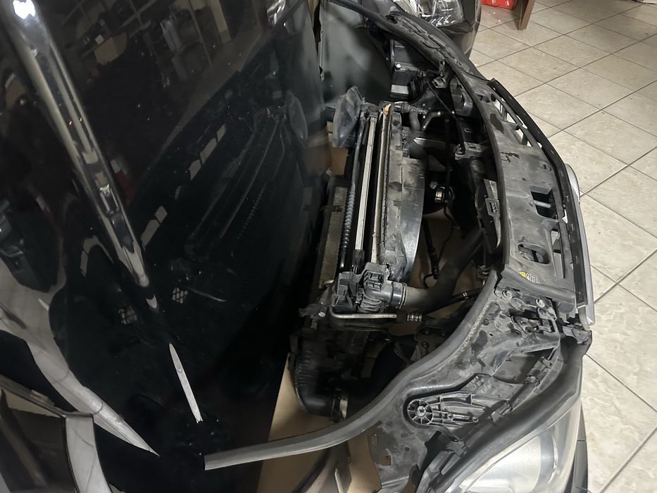 FATA COMPLETA C class W204 Facelift AMG Bara Faruri far capota trager