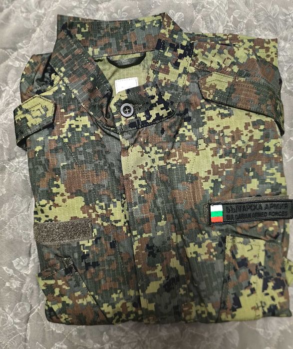 2 комплекта Камуфлажни панталони и риза 180лв за четирите