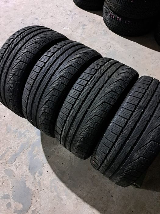 4 anvelope iarnă 245 45 r17 Pirelli