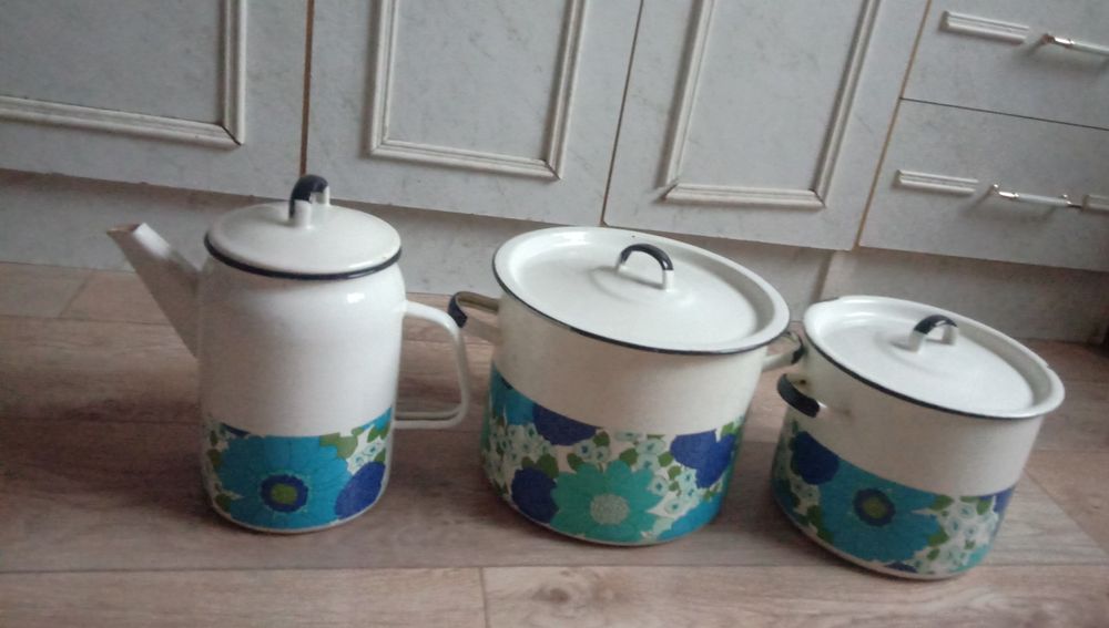 Продам набор кастрюль , советского производства