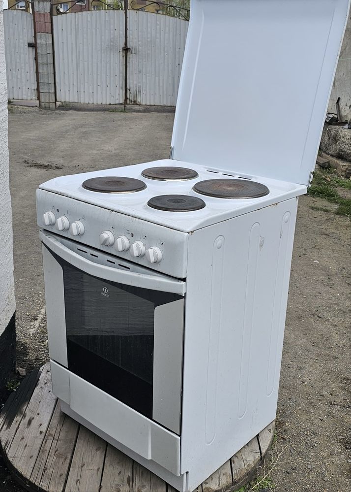 Продается плита.