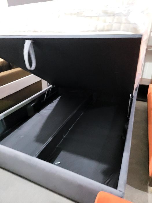 Pat tapițat 160x200 cu lada .Nou.