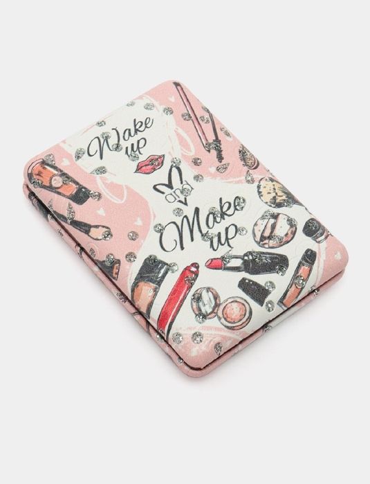 Карманное зеркало - любимый аксессуар любой красавицы!

Благодаря свои