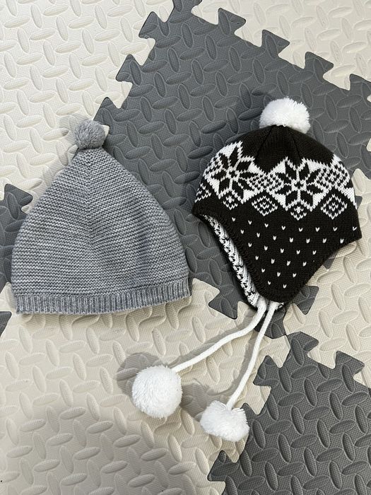 Lot caciula manusi ciorapi