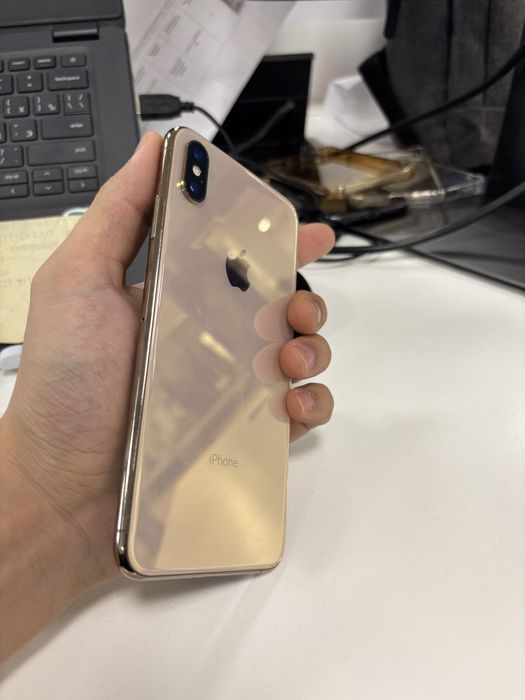 Iphone Xs max в хорошем состоянии