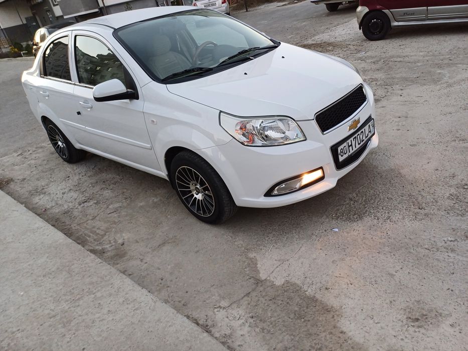 Продаётся Нексия 3