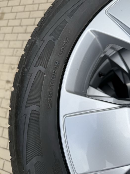 Jante volvo XC 40 XC 60 xc 90 V 60 V70 V90 originale 235 60 18 iarna