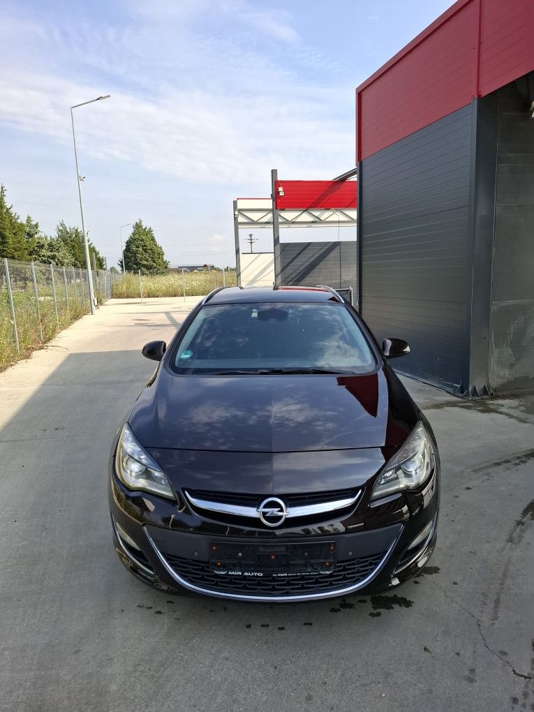 Opel Astra J facelift 165 cp