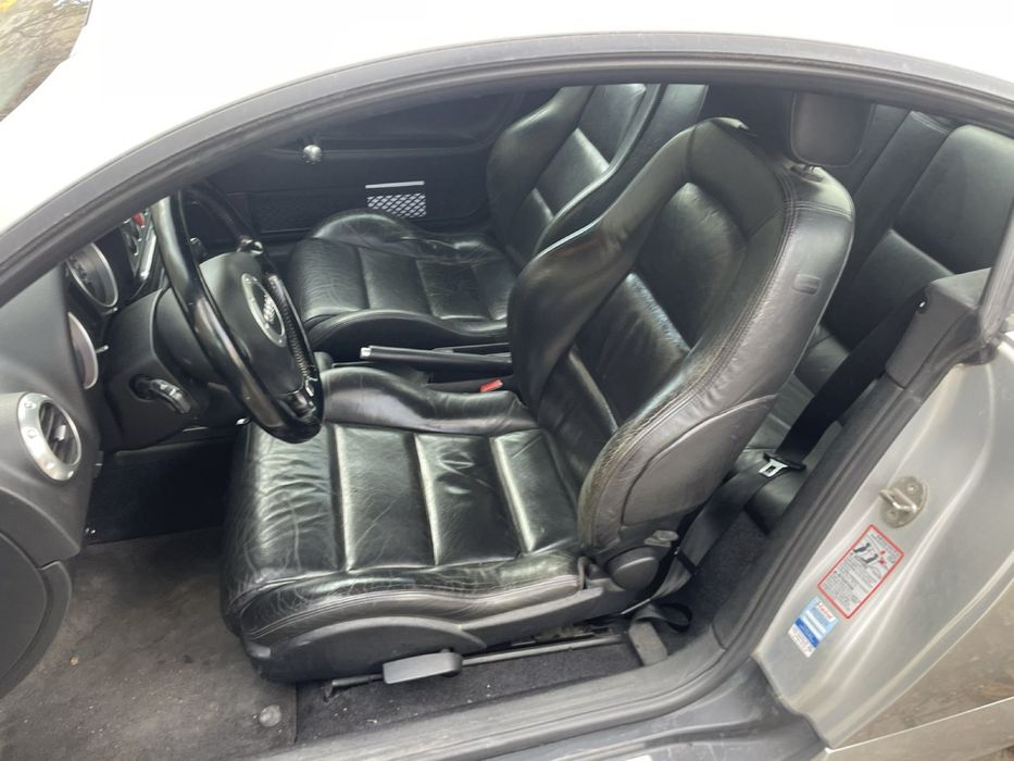 Ауди ТТ куатро 1.8т АГИ