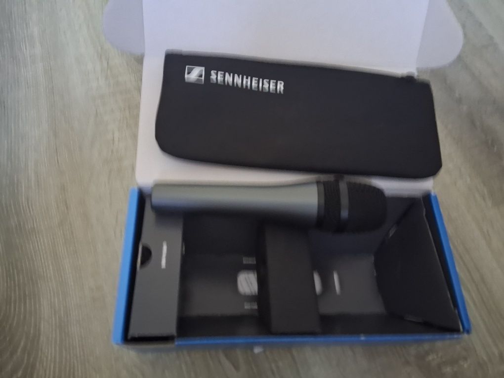 Продавам микрофон Sennheiser vocal microphone