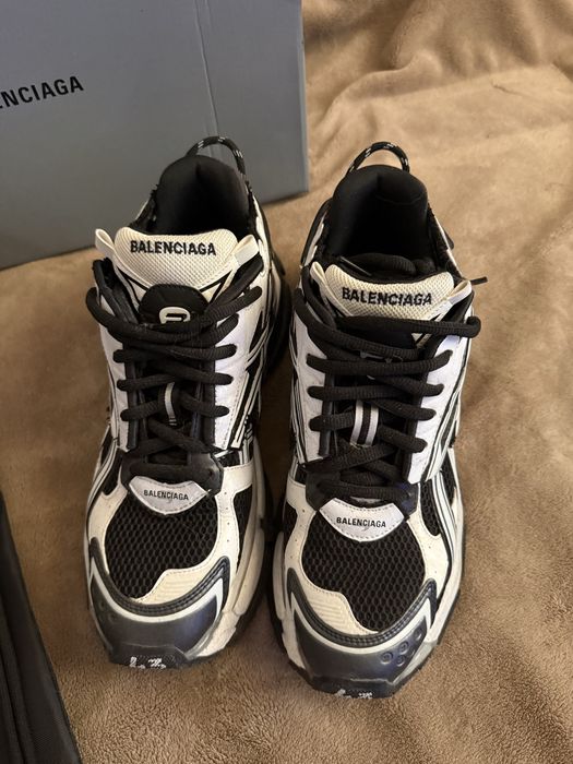 Balenciaga Runner Black&White