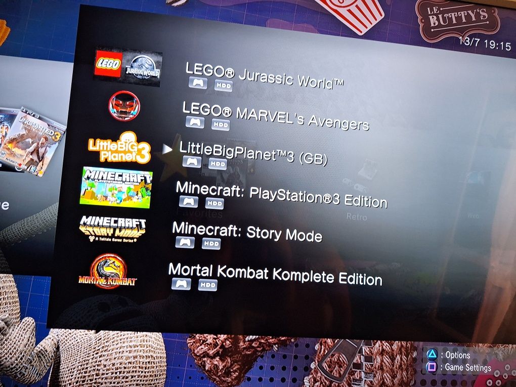Playstation с един джойстик 500GBк!