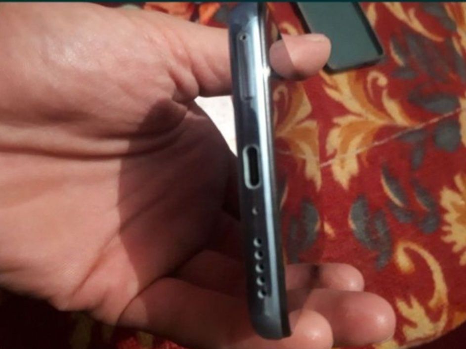 Xiaomi 12 t 256. Память каропка имеется срочно срочно продам