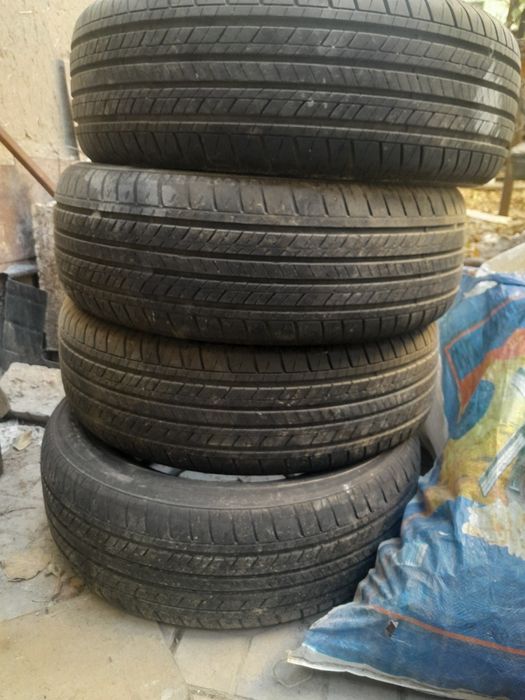 Продам покрышки r15 в отличном состоянии кобальт