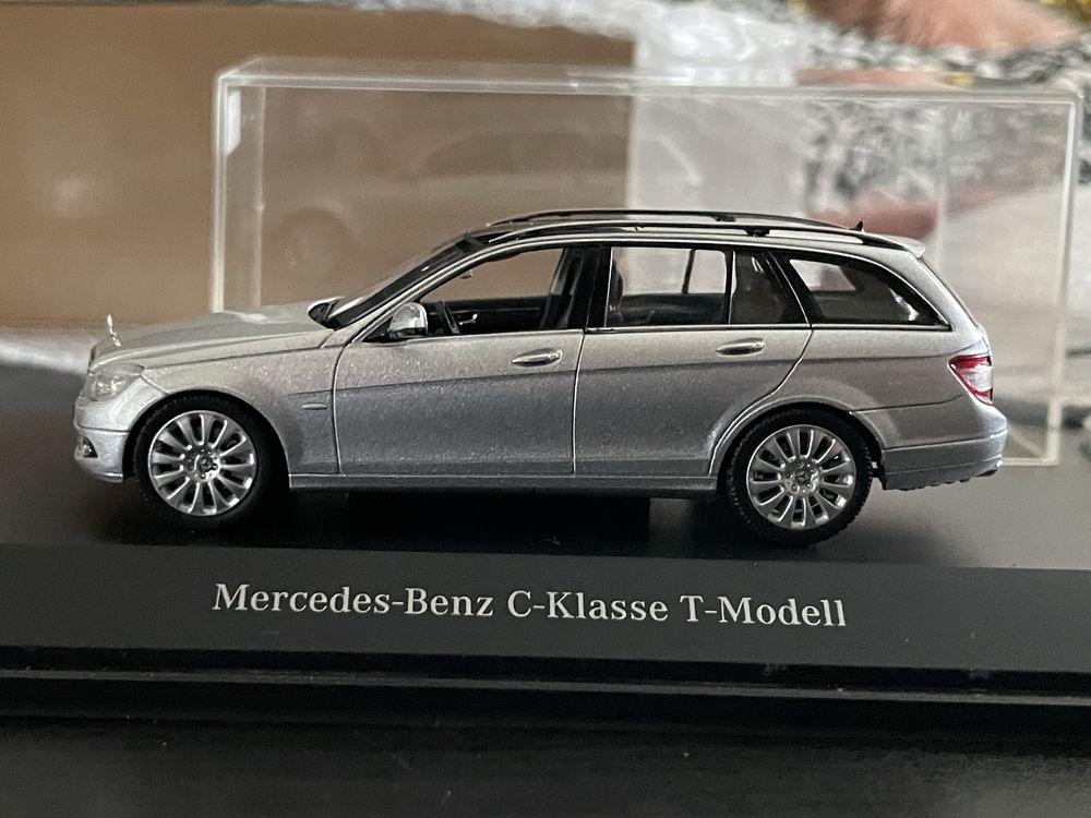 1:43 Mercedes C-class T-Modell S204 W204 - Schuco -  метален модел