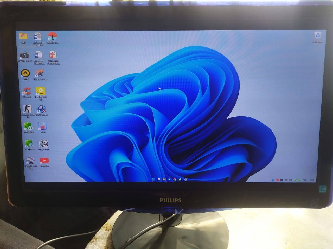 Монитор Philips .